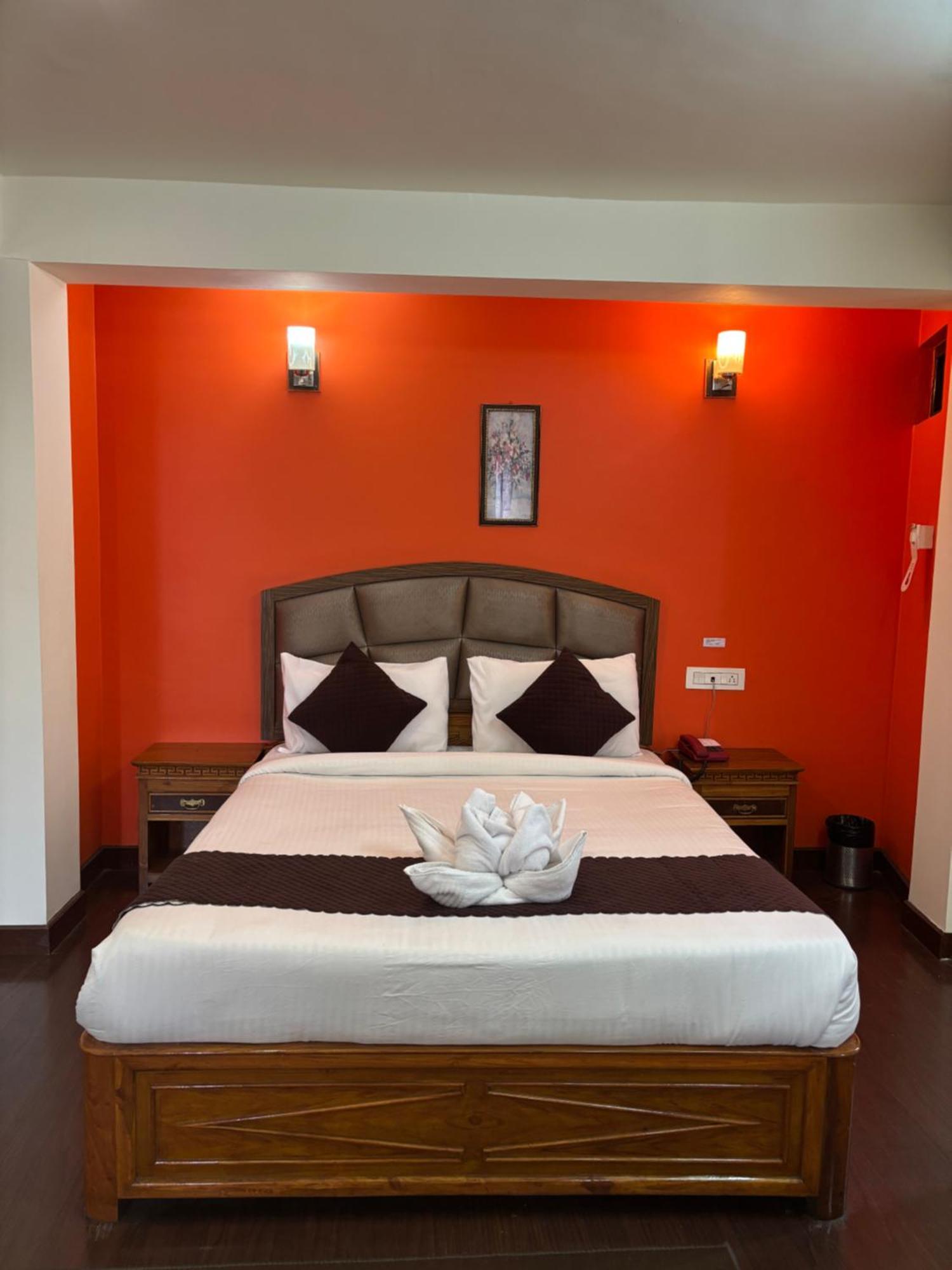 Hotel Kasturi Palace & Restaurant Darjeeling Darjeeling  Bagian luar foto